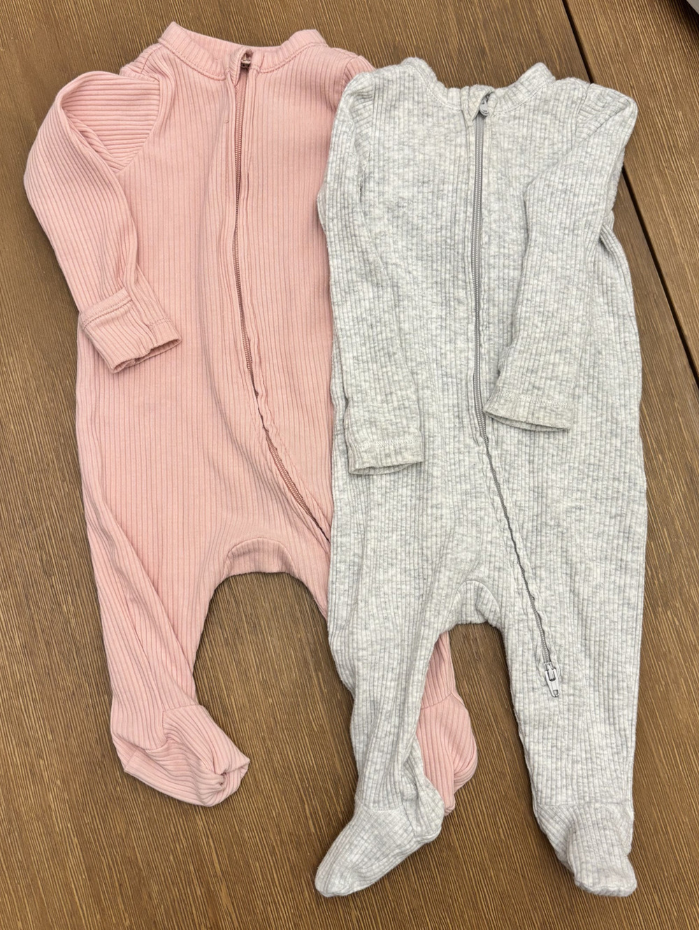 0-3m Old Navy Ribbed Sleepers